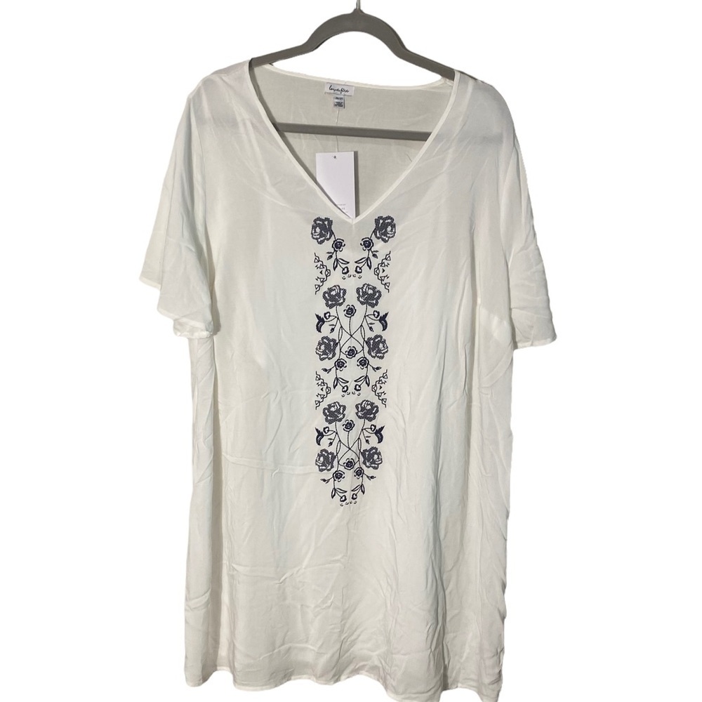 Lovefire White Floral Embroidered Look V-Neck Casual Dress 2X